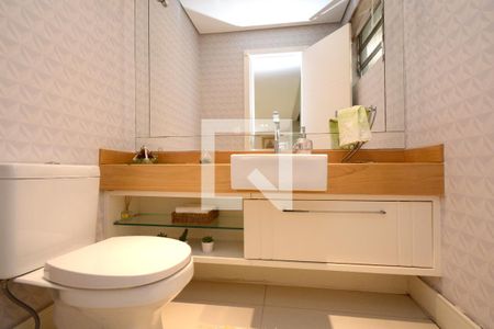 Casa à venda com 167m², 4 quartos e 2 vagasLavabo