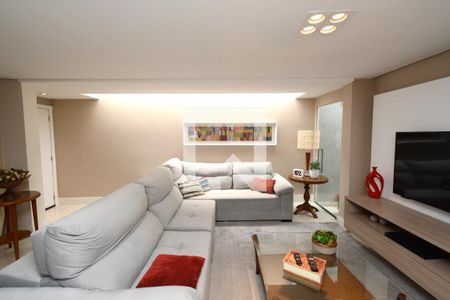 Sala de casa à venda com 4 quartos, 167m² em Vila Anhanguera, São Paulo