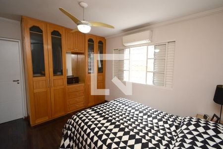 Casa à venda com 167m², 4 quartos e 2 vagasSuíte 1