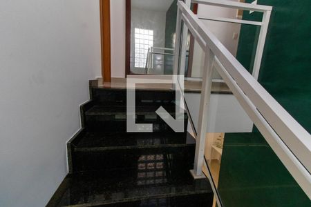 Escada de casa à venda com 4 quartos, 214m² em Itaipu, Niterói