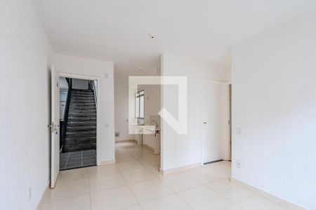 Apartamento para alugar com 41m², 2 quartos e 1 vaga Apartamento para alugar com 41m², 2 quartos e 1 vagaSala