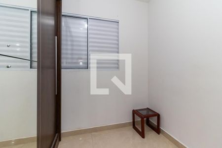 Quarto 2 de apartamento para alugar com 2 quartos, 47m² em Itaquera, São Paulo