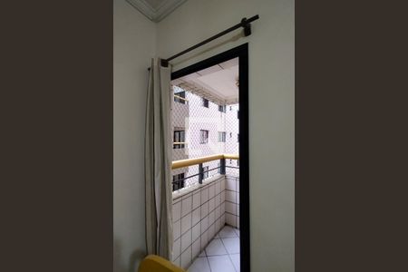 Apartamento para alugar com 80m², 2 quartos e 1 vagaSacada