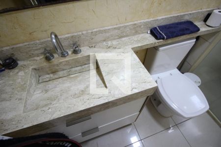 Apartamento à venda com 62m², 2 quartos e 1 vagaBanheiro Social