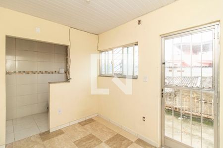 Sala de casa para alugar com 1 quarto, 30m² em Penha Circular, Rio de Janeiro