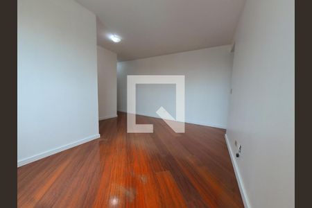 Sala de apartamento para alugar com 2 quartos, 50m² em Jardim Regina, São Paulo