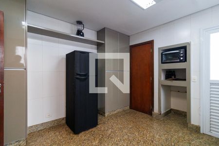 Casa à venda com 2000m², 4 quartos e 5 vagas Casa à venda com 2000m², 4 quartos e 5 vagasCozinha