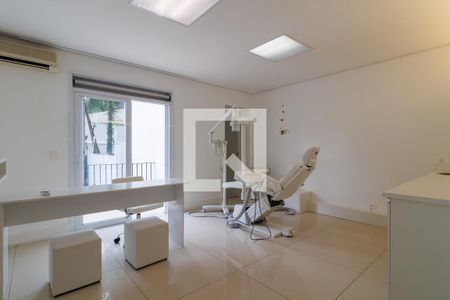 Casa à venda com 2000m², 4 quartos e 5 vagas Casa à venda com 2000m², 4 quartos e 5 vagasSuíte 3