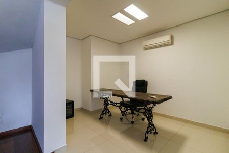 Casa à venda com 2000m², 4 quartos e 5 vagas Casa à venda com 2000m², 4 quartos e 5 vagasHall de entrada 1