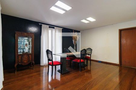 Sala de Jantar de casa à venda com 4 quartos, 2000m² em Real Parque, São Paulo