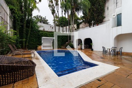 Casa à venda com 2000m², 4 quartos e 5 vagas Casa à venda com 2000m², 4 quartos e 5 vagasÁrea externa