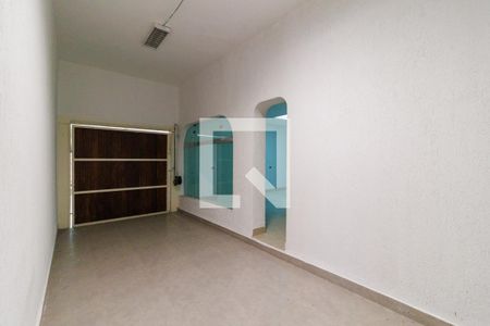 Casa à venda com 2000m², 4 quartos e 5 vagas Casa à venda com 2000m², 4 quartos e 5 vagasGaragem