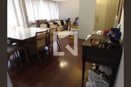 Apartamento à venda com 140m², 4 quartos e 3 vagasSala
