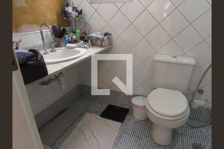 Apartamento à venda com 140m², 4 quartos e 3 vagasBanheiro da Suíte