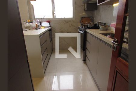 Apartamento à venda com 140m², 4 quartos e 3 vagasCozinha