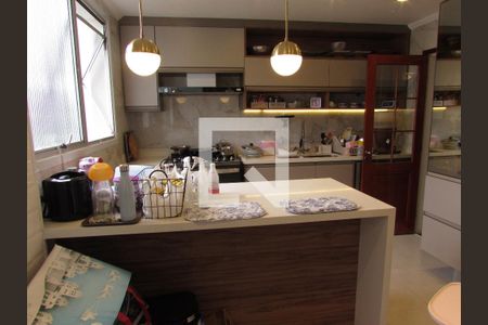 Apartamento à venda com 140m², 4 quartos e 3 vagasCozinha - Armários