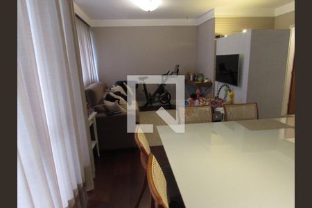 Apartamento à venda com 140m², 4 quartos e 3 vagasSala