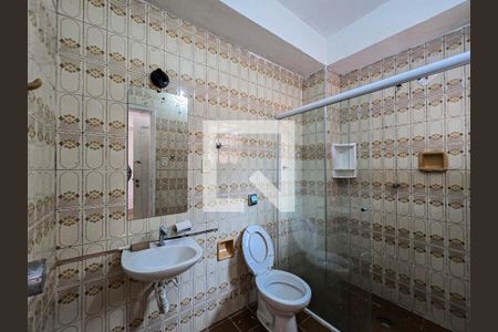 Banheiro de apartamento para alugar com 1 quarto, 45m² em Enseada, Guarujá