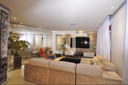 Casa para alugar com 3 quartos, 300m² em Vila Irmaos Arnoni, São Paulo