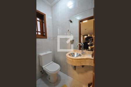 Lavabo de casa para alugar com 3 quartos, 300m² em Vila Irmaos Arnoni, São Paulo