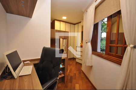 Casa para alugar com 300m², 3 quartos e 3 vagasSuíte 2