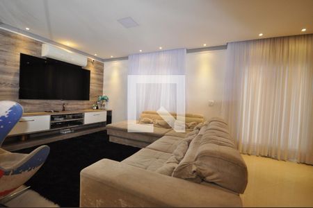 Sala de casa para alugar com 3 quartos, 300m² em Vila Irmaos Arnoni, São Paulo