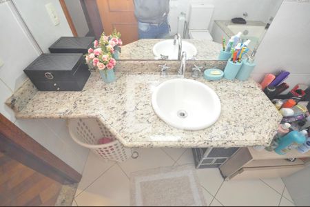 Banheiro da Suíte 1 de casa para alugar com 3 quartos, 300m² em Vila Irmaos Arnoni, São Paulo