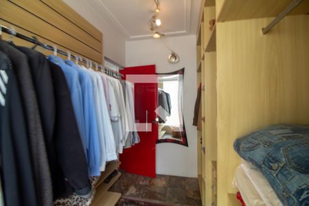 Apartamento à venda com 96m², 2 quartos e 2 vagasCloset da suíte 2
