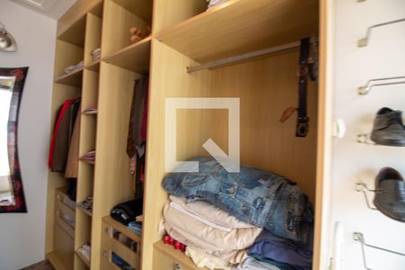 Apartamento à venda com 96m², 2 quartos e 2 vagasCloset da suíte 2