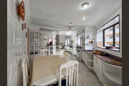 Apartamento para alugar com 200m², 3 quartos e 2 vagasCozinha