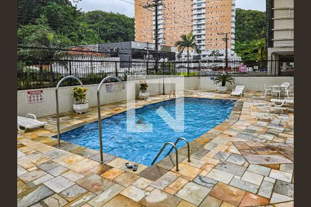 Apartamento para alugar com 200m², 3 quartos e 2 vagasÁrea comum - Piscina