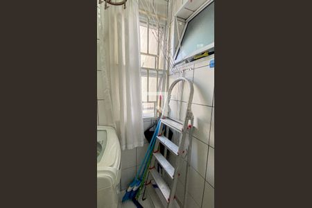 Apartamento à venda com 58m², 2 quartos e 1 vaga Apartamento à venda com 58m², 2 quartos e 1 vagaÁrea de Serviço