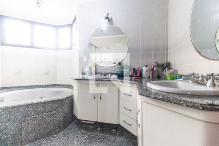 Apartamento à venda com 170m², 4 quartos e 3 vagasSuíte