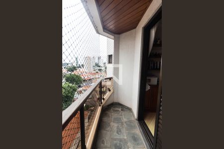 Apartamento à venda com 170m², 4 quartos e 3 vagasVaranda