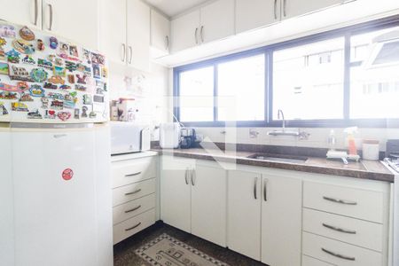 Apartamento à venda com 170m², 4 quartos e 3 vagasCozinha