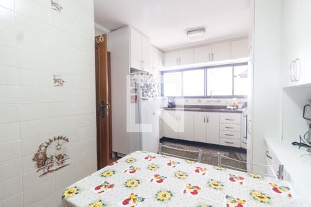 Apartamento à venda com 170m², 4 quartos e 3 vagasCozinha
