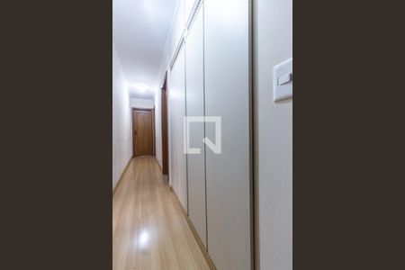 Apartamento à venda com 170m², 4 quartos e 3 vagasCorredor
