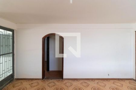 Casa à venda com 120m², 5 quartos e 3 vagas Casa à venda com 120m², 5 quartos e 3 vagasSala da casa 02