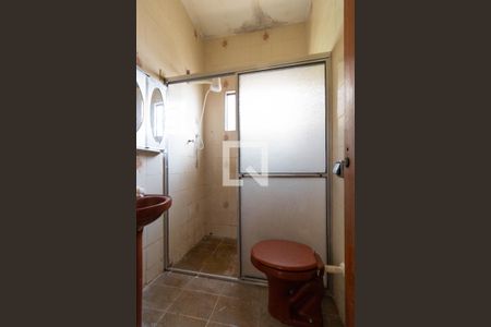 Casa à venda com 120m², 5 quartos e 3 vagas Casa à venda com 120m², 5 quartos e 3 vagasBanheiro
