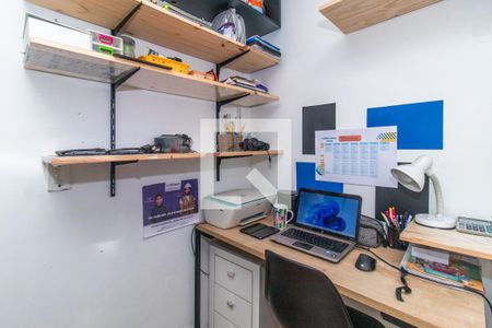 Quarto 1 de apartamento à venda com 3 quartos, 56m² em Hípica, Porto Alegre