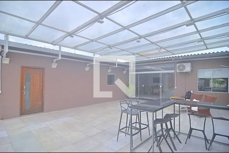 Casa à venda com 132m², 3 quartos e 5 vagas Casa à venda com 132m², 3 quartos e 5 vagasEspaço Gourmet