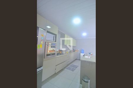 Casa à venda com 132m², 3 quartos e 5 vagas Casa à venda com 132m², 3 quartos e 5 vagasCozinha