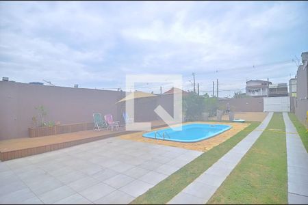 Casa à venda com 132m², 3 quartos e 5 vagas Casa à venda com 132m², 3 quartos e 5 vagasPátio