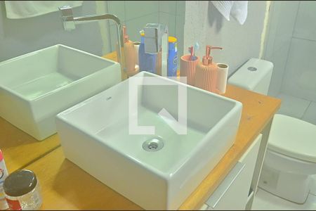 Casa à venda com 132m², 3 quartos e 5 vagas Casa à venda com 132m², 3 quartos e 5 vagasBanheiro Social