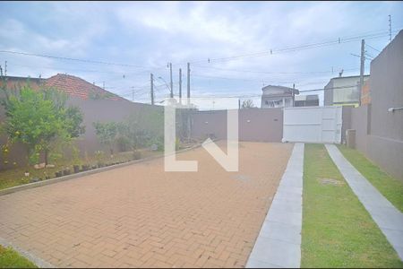 Casa à venda com 132m², 3 quartos e 5 vagas Casa à venda com 132m², 3 quartos e 5 vagasPátio