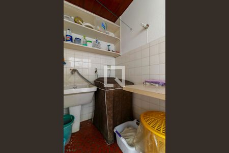 Casa à venda com 144m², 3 quartos e 3 vagas Casa à venda com 144m², 3 quartos e 3 vagasÁrea de Serviço