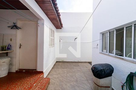 Casa à venda com 144m², 3 quartos e 3 vagas Casa à venda com 144m², 3 quartos e 3 vagasQuintal