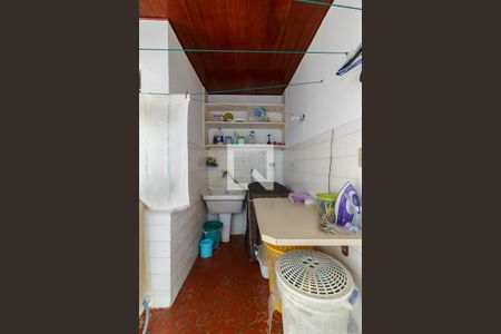 Casa à venda com 144m², 3 quartos e 3 vagas Casa à venda com 144m², 3 quartos e 3 vagasÁrea de Serviço