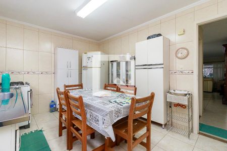 Casa à venda com 144m², 3 quartos e 3 vagas Casa à venda com 144m², 3 quartos e 3 vagasCozinha