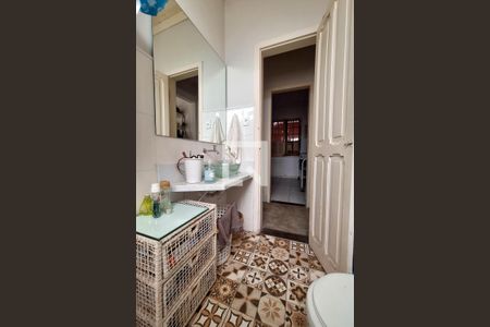 Casa para alugar com 160m², 4 quartos e 1 vaga Casa para alugar com 160m², 4 quartos e 1 vagaBanheiro